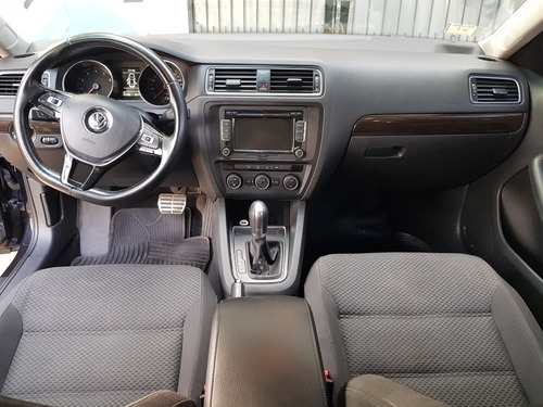 Vento 2.5 Triptronic 2015 Impecable