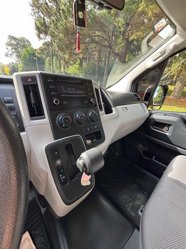 Toyota Hiace 2.8 Tdi Furgón 6at L2h2 3a 5p