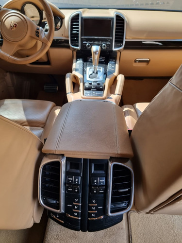 Porsche Cayenne 4.8 V8 S 5p