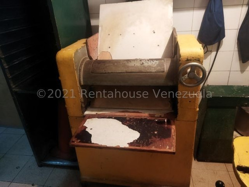 Imagen 3 de 12 de Negocio En Venta La Trinidad 22-15949 Yg 0412-020-63-93