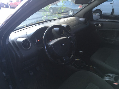 Ford Fiesta Max