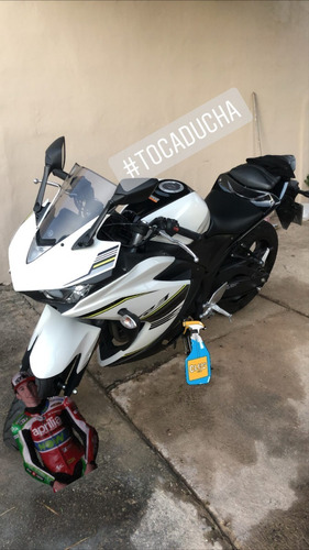 Imagen 2 de 6 de Yamaha R3