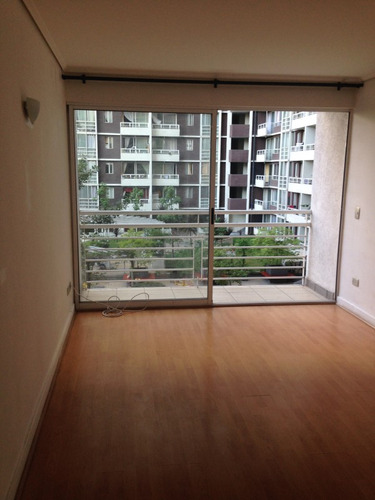 Stgo. Dp 70m2 - 2 D 2 Bñ 1 Bx Y 1 Bd Sta. Victoria Con Lira