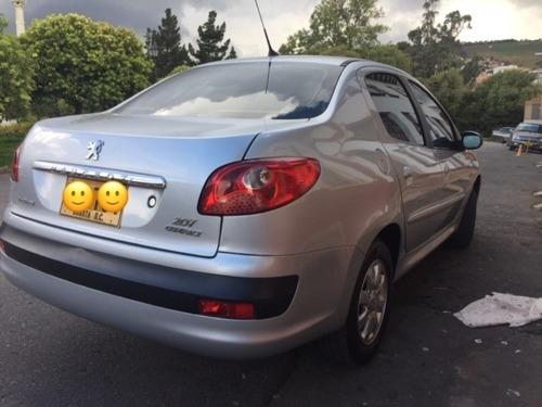 Peugeot 207 Compac Sedan Modelo 2011