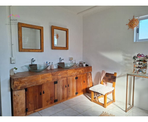 Hermosa Casa Sustentable En Comunidad Ecológica, Peñalolén