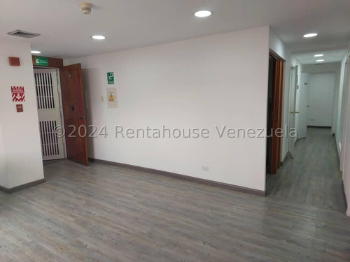 Excelente Oficina Venta Ccct Chuao Mls #24-18075