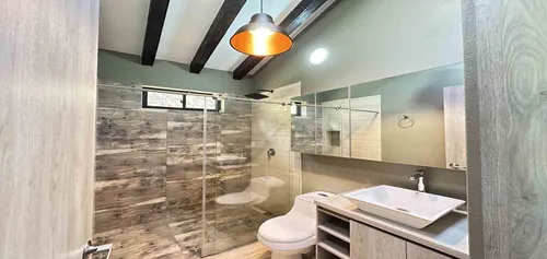Casa Campestre Amoblada En Arriendo Sector Ojo De Agua (rionegro) (27078).