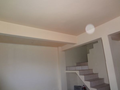 Casa Em Partenon Com 3 Dormitórios - Pj2703