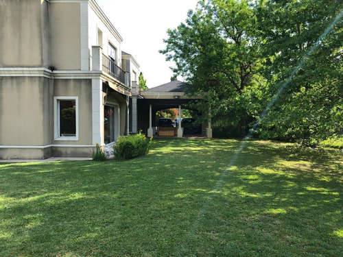 Imagen 6 de 19 de Excelente Casa A La Venta En Campos De Alvarez