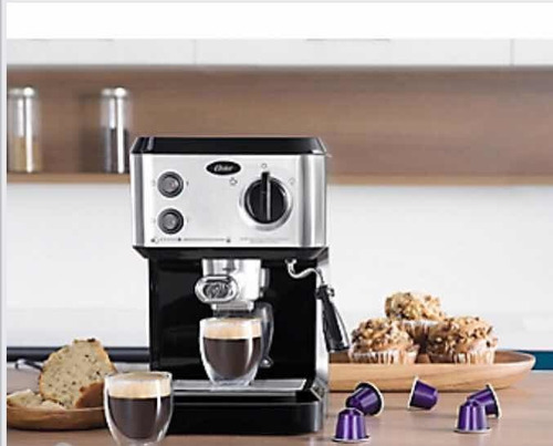 Imagen 2 de 2 de Cafetera De Vapor 1,2 L Espresso Y Capuccino Oster