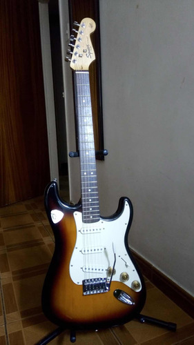 Guitarra Eléctrica Squier Fender Serie California + Estuche