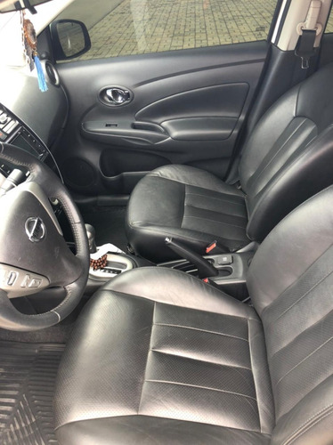 Nissan Versa Unique 1.6 Auto