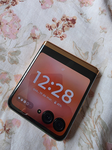 Motorola Razr Razr 40 Ultra 5g 8g/256gb Peach Fuzz (Usado)