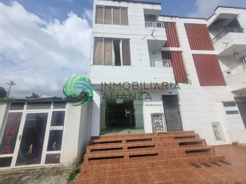 Local En Arriendo En Quinta Granada. Cod A17001