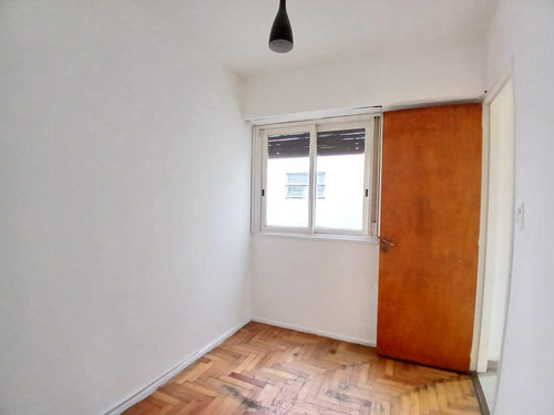 Departamento 3 Ambientes En Venta. Coghlan