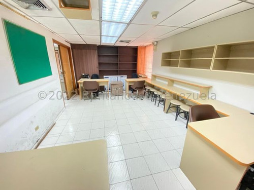 Imagen 6 de 14 de Oficina En Venta La Urbina 22-23776 Renta House Los Samanes
