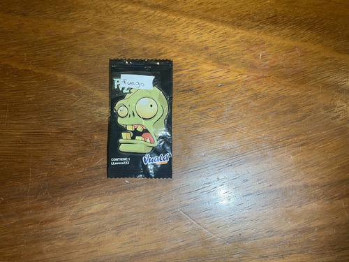Colección Llaverozzz Plants Vs Zombies Vuala 2022 Llaveros (Usado)