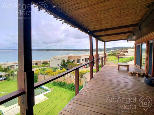 Casa Con Piscina Vista Al Mar En Punta Ballena En Alquiler Venta
