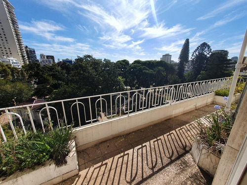 Imagen 15 de 30 de Dúplex En Edificio De Estilo Francés, Excelente Categoría