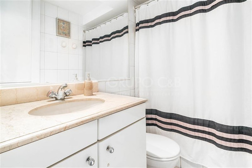 Imagen 12 de 17 de Departamento En Venta De 3 Dorm. 2 Baños Metro Colón