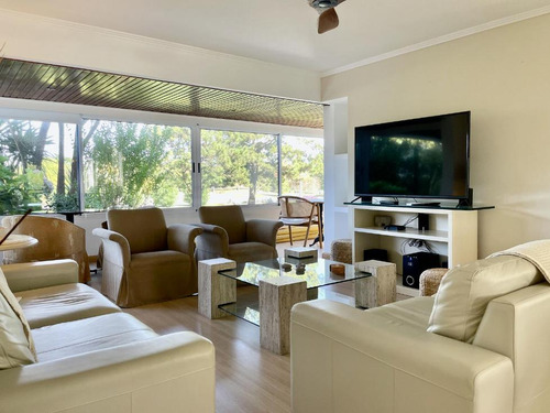 Departamento En Venta De 3 Dormitorios Punta Del Este Playa Mansa