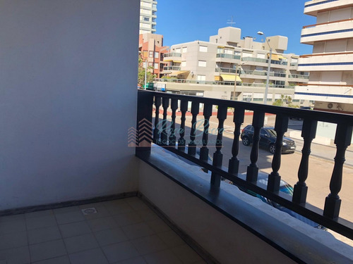 Apartamento En Peninsula- Ref: 1395