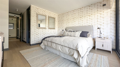 Nuevo, Penthouse: Nueva Costanera, Plaza Del Hoyo