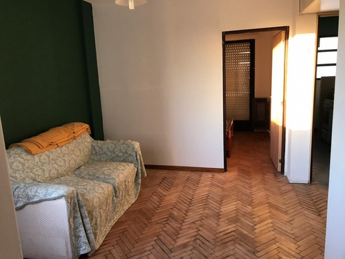 Imagen 4 de 12 de Departamento De 1 Amb Amplio Con Balcon. Excelente Vista.
