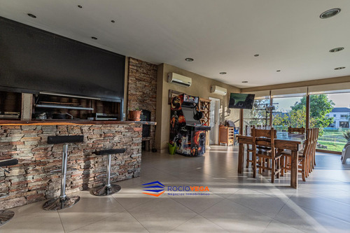 Casa En Venta Country Terravista, General Rodriguez