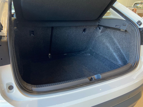 Imagem 8 de 8 de Volkswagen Nivus Comfortline 1.0 Turbo (aut) (flex)