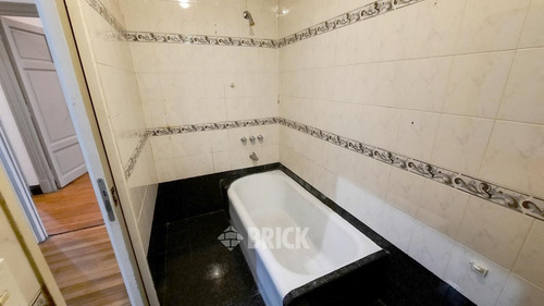 Piso C/dep En Juan D. Peron Y Av. Callao - Fte Y Cfte 150 M2 2 Bcones T/sol Apto Prof D/entrada