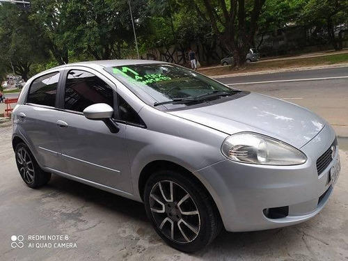 Fiat Punto 1.4 Attractive 8v Flex 4p Manual