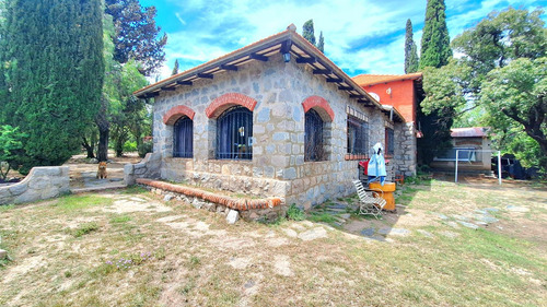 Los Cocos Chalet Emblematico A Mts De Grierson
