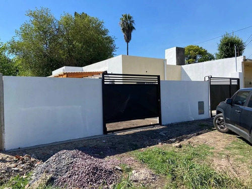 Imagen 2 de 18 de Casa En Venta En Santa Lucia, Pilar Del Este, G.b.a. Zona Norte
