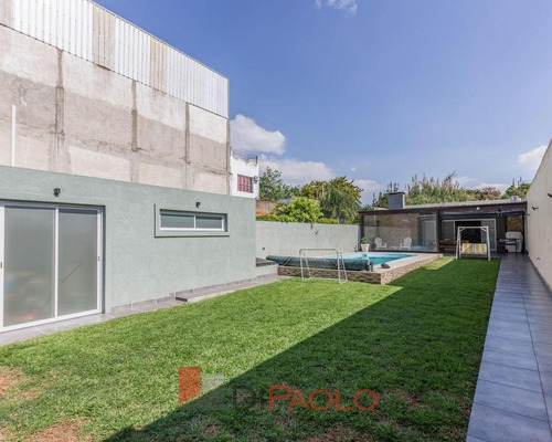 Venta · Casa En San Martín · Parque · Piscina