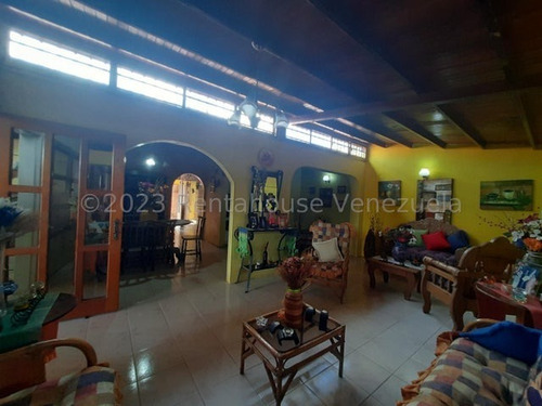 Imagen 4 de 12 de Casa En Venta En Urb. El Guafal, San Juan De Los Morros. 23-24529