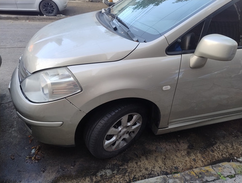 Nissan Tiida 1.8 Acenta