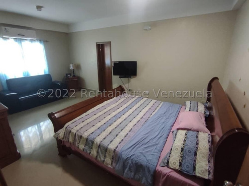 Imagen 10 de 11 de Venta De Casa En La Asunción, 5 Hab/4 Baños Isla De Margarita 0424 8255686