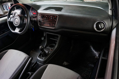Imagen 10 de 13 de Volkswagen Up! 1.0 Take Up! Aa 75cv 2016