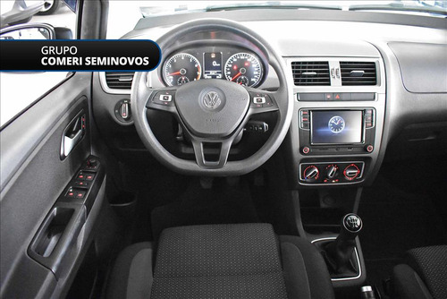 Volkswagen Fox 1.6 MSI TOTAL FLEX CONNECT 4P MANUAL