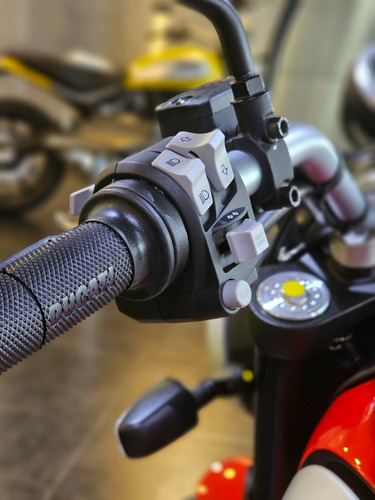 Imagen 12 de 25 de Ducati Scrambler Icon Red 0km