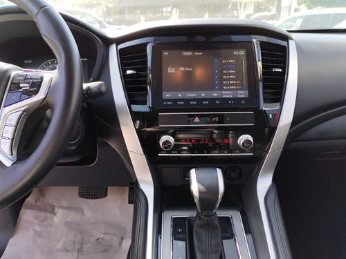 Mitsubishi Montero 2023