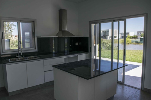 Imagen 7 de 30 de Casa En Venta 3 Ambientes El Cantón Maschwitz