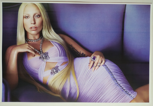 Poster Lamina Lady Gaga Vestido Lila Laser Clasicos