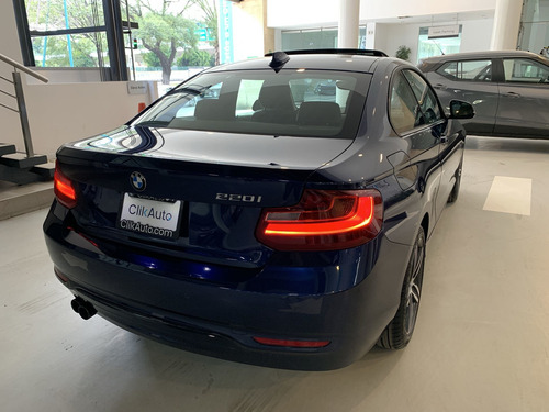 Imagen 8 de 15 de Bmw Serie 2 2017 2.0 220ia Coupe At