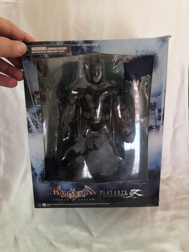 Play Arts - Batman Arkham Assylum (Usado)