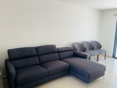 Casa En Renta En Codominio Alhandra, Zakia, Querétaro 3 Rec, 12,5k. Gps