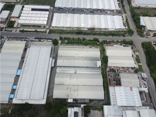 Conjunto De Galpones Industriales San Vicente Maracay