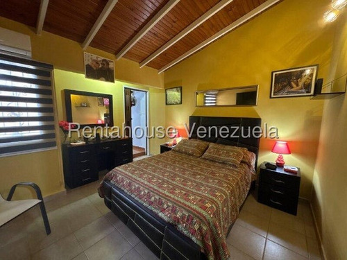 Fredxia Castillo Vende Bella Hermosa Casa En Cabudare # 26-233