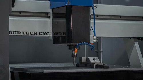 Máquina Cnc - Fresadora - Thorus M8 - 4 Tech Cnc